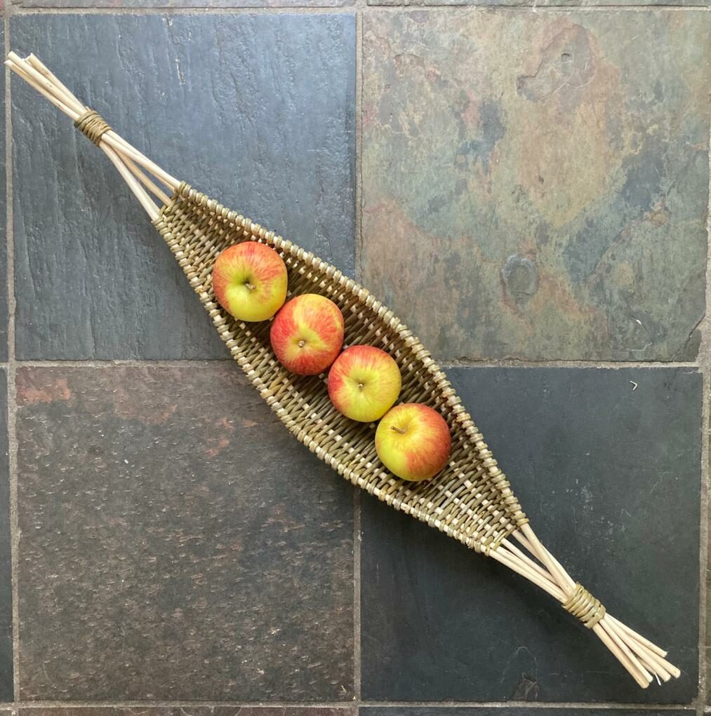 Willow boat tray